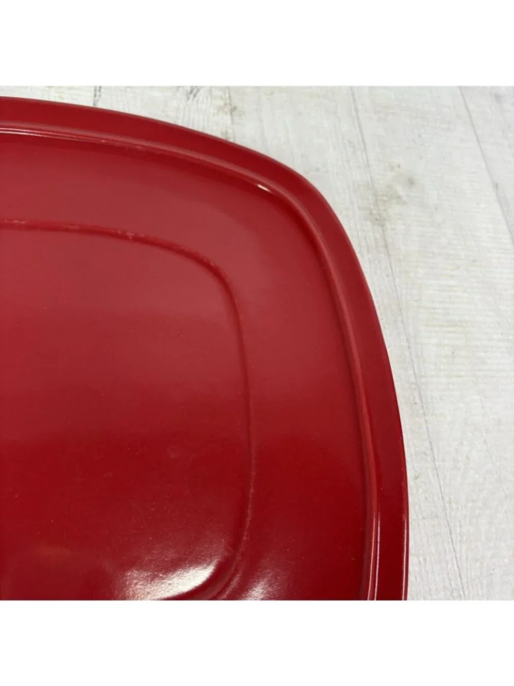 Home Trends CANOPY RED Cranberry Embossed Square Porcelain Dinner Plates Set 4